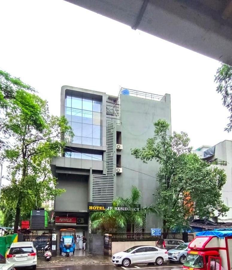 纳威孟买 J R Residency酒店 外观 照片