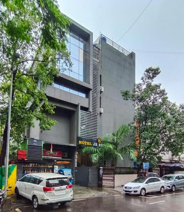 纳威孟买 J R Residency酒店 外观 照片